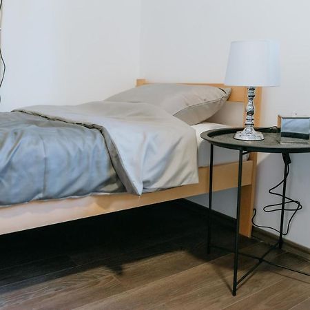 Rent A Room Aleksic 瓦列沃 外观 照片