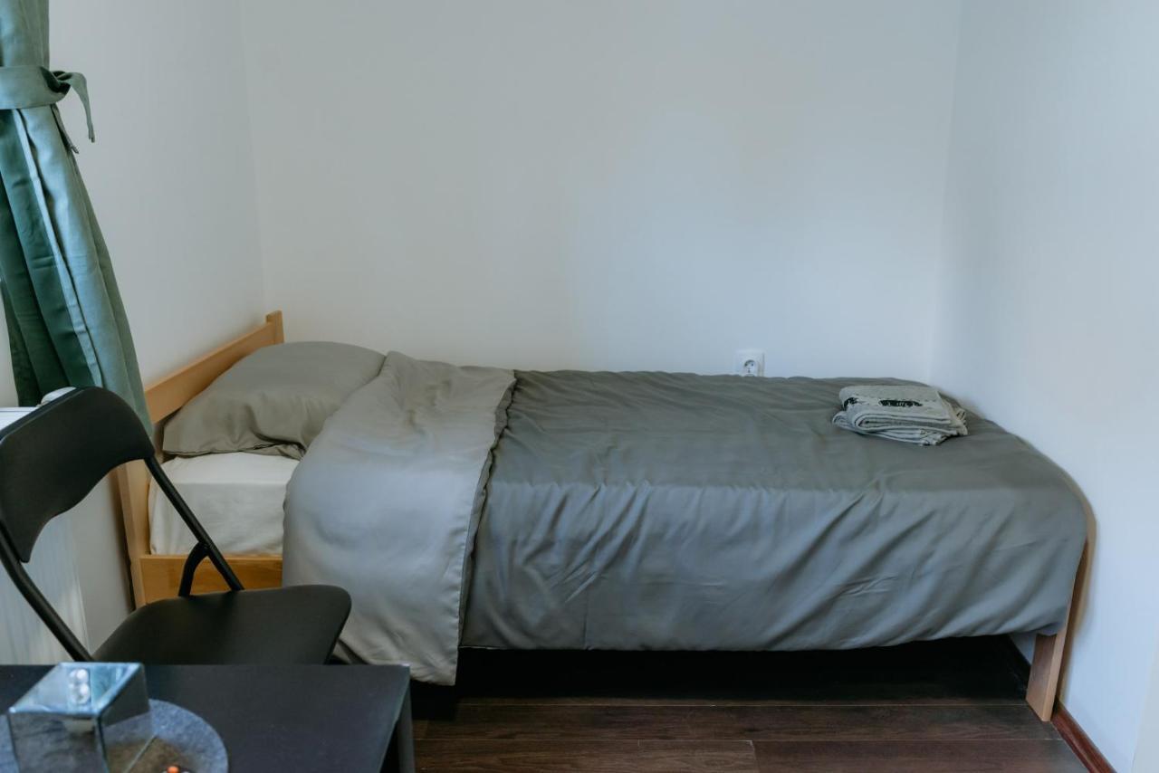 Rent A Room Aleksic 瓦列沃 外观 照片