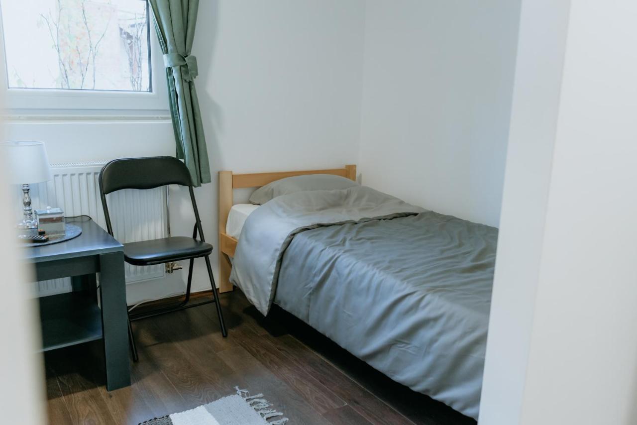 Rent A Room Aleksic 瓦列沃 外观 照片