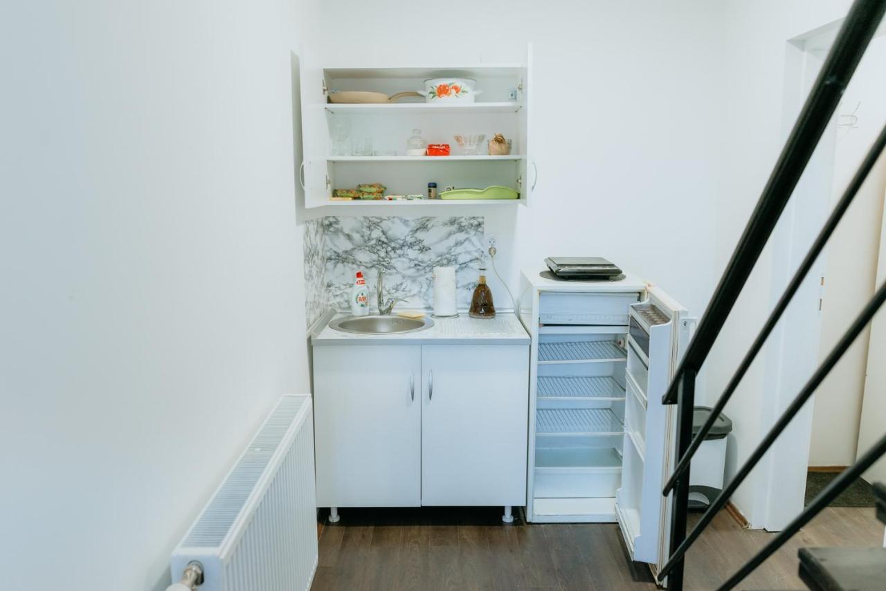 Rent A Room Aleksic 瓦列沃 外观 照片