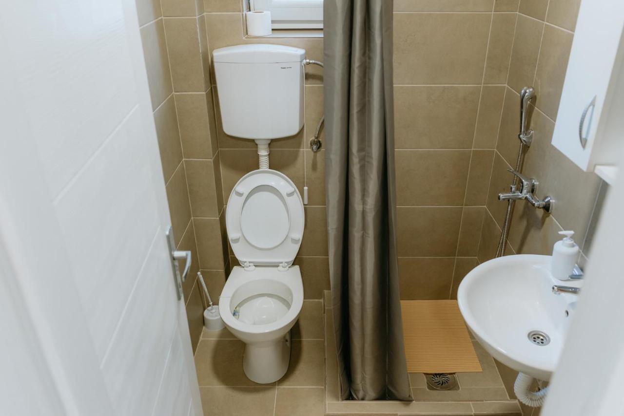 Rent A Room Aleksic 瓦列沃 外观 照片