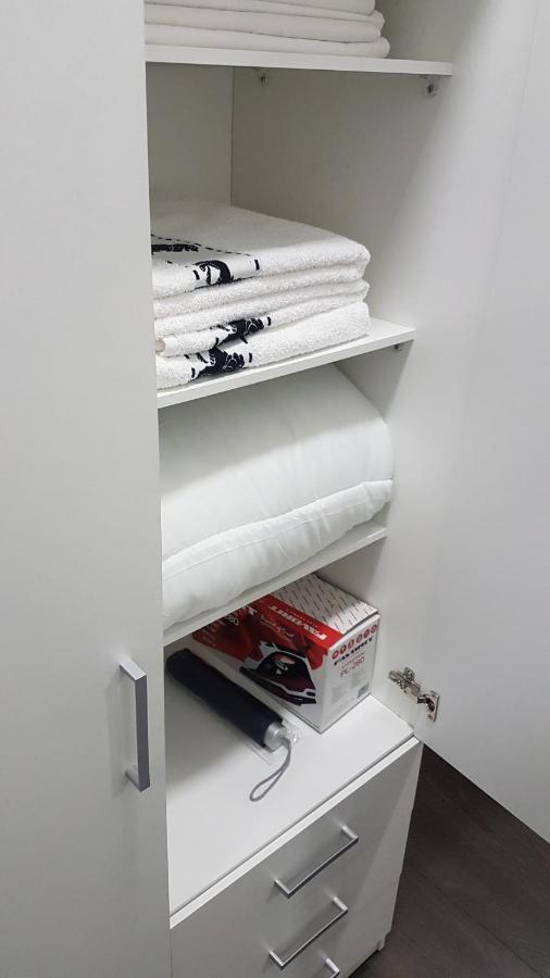Rent A Room Aleksic 瓦列沃 外观 照片